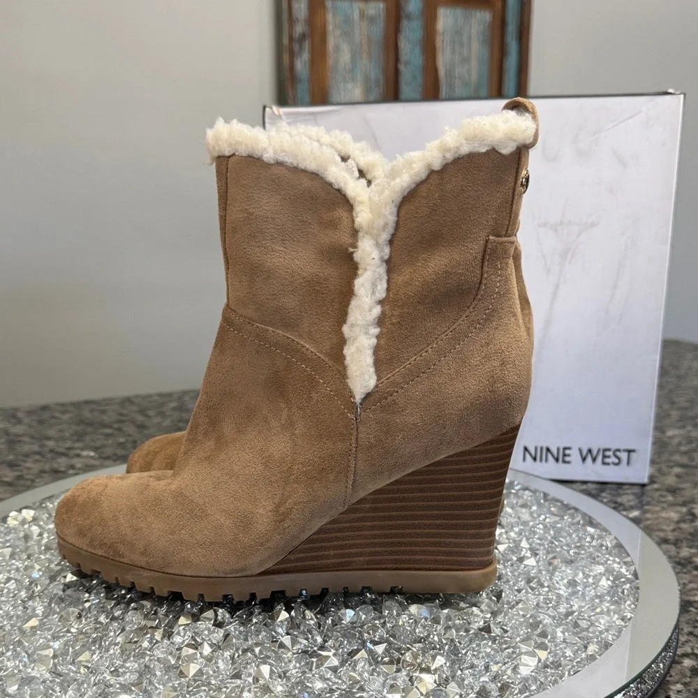 Nine West Camino 2 Brown Wedge Sherpa lined Boots with Shearling Trim 7